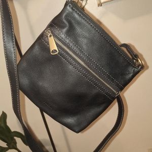 Voyager Black Crossbody Bag (Fossil)